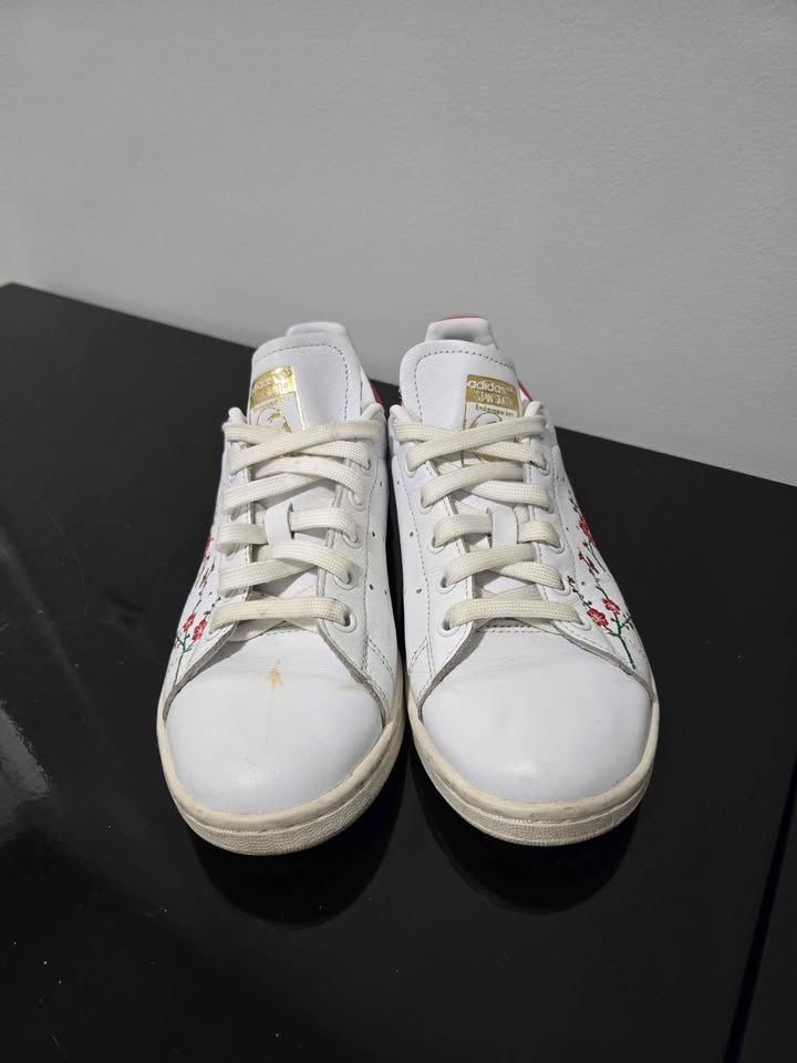 Stan Smith Embroidered Cherry Blossoms Red 6.5W - photo 4