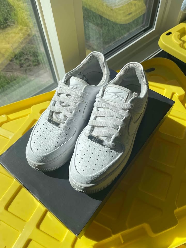 Air Force 1 Sage Low Triple White Size 6 Womens - photo 2