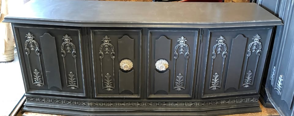 Gorgeous! Antique Sideboard & Mirror - photo 2
