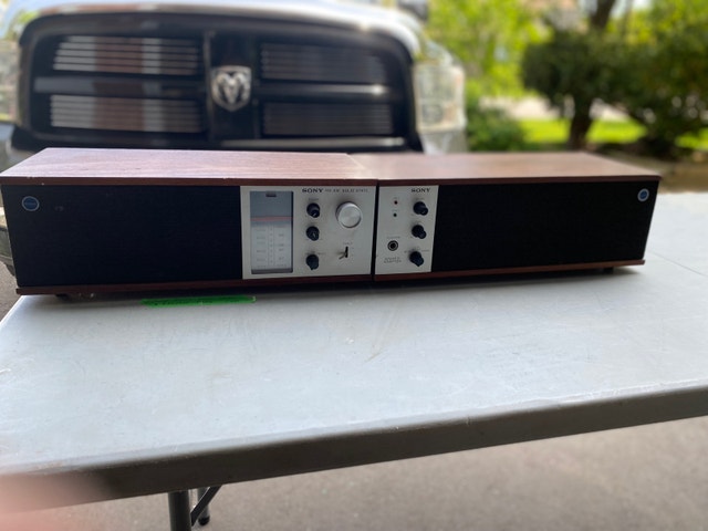 Vintage Sony fm am solid state stereo adaptor 8F-88w