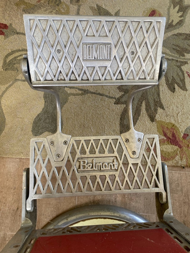 Belmont Vintage barber chair all original - photo 3
