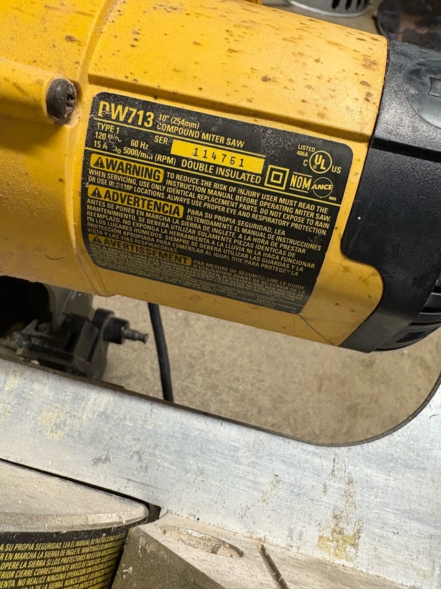 DeWalt Miter Saw 10" - photo 3
