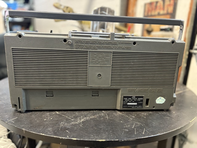 JVC RC-F77 Boombox - photo 2