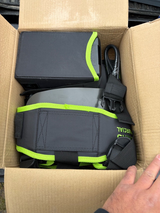 Greenworks 82V CB600 Axial Blower & harness (tool only) - photo 2
