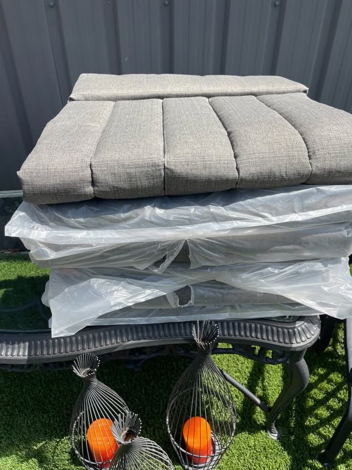 New Patio Cushions For Extra Wide Chairs 24"Wx46"L - Set Of 6! - photo 4