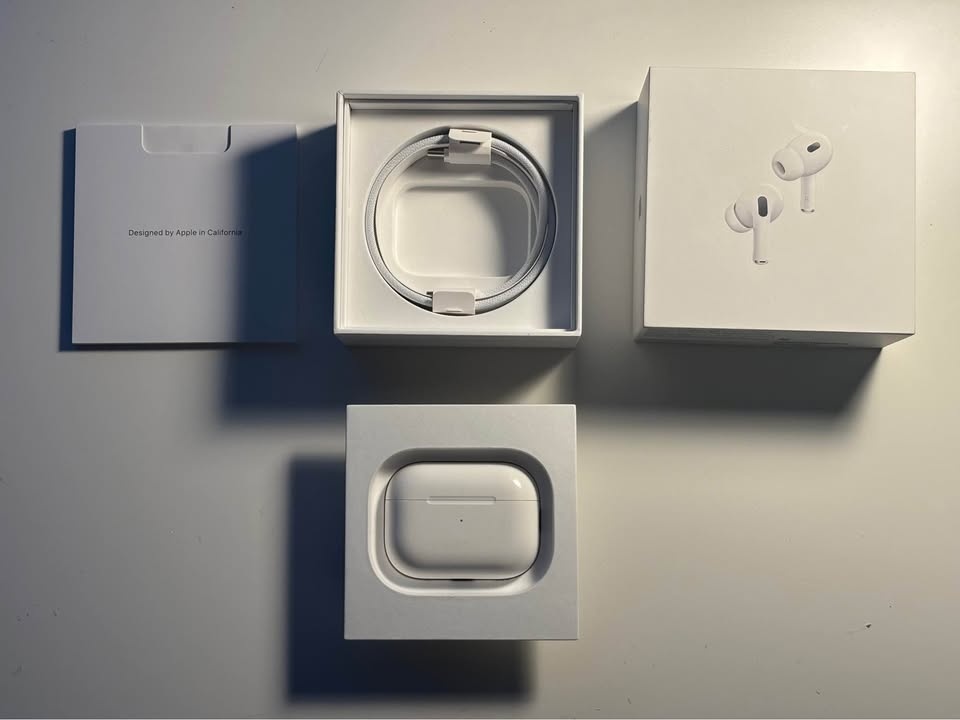 AirPods Pro 2nd Gen Case - photo 5
