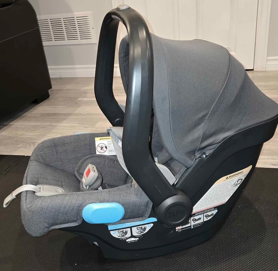 Uppababy Mesa V2 Carseat With 2 Bases + Extra Back Up Cushions - photo 5