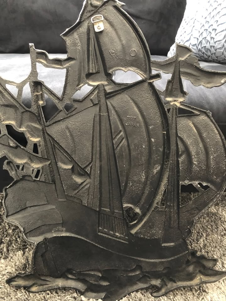 Great Collector Piece! Solid Bronze Antique Pirate Ship Made in - photo 2