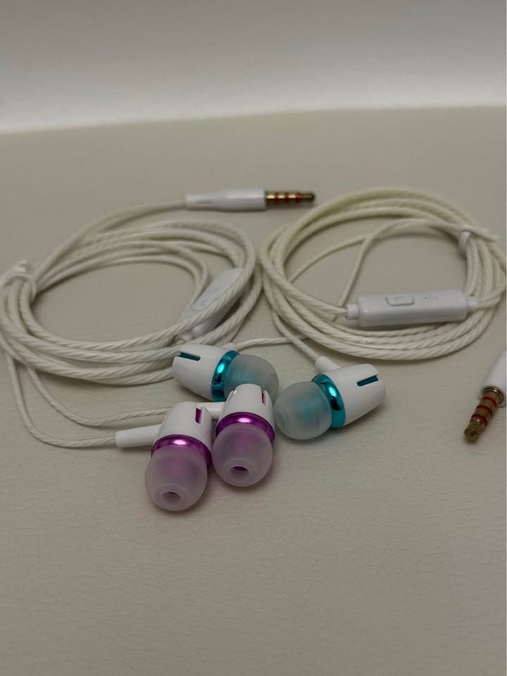 Rayleigh Wired Earbuds Headphones with Microphone - photo 3