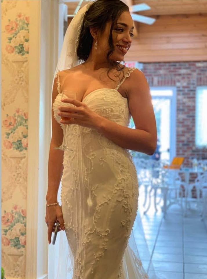 Galia Lahav “Isadora” Wedding Gown + Veil (Size 2) - photo 3