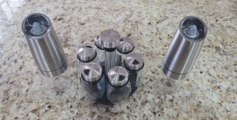 9-pc Spice rack + Grinder set