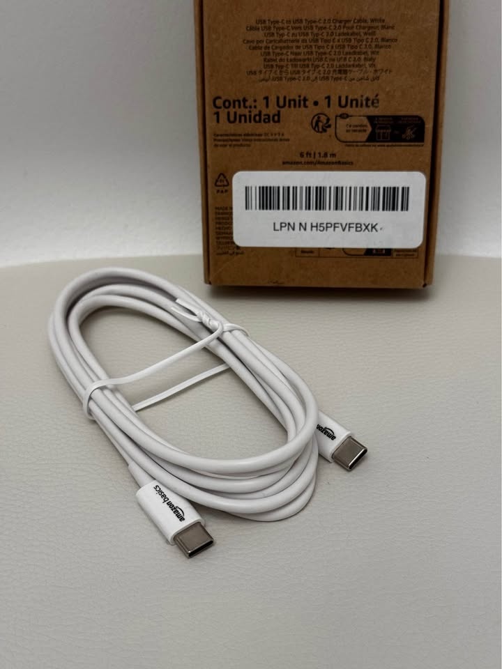 Amazon Basics USB-C 2.0 to Fast Charger Cable, 6-Foot, White - photo 4