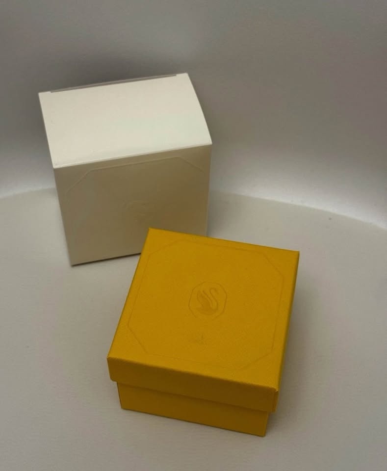 Swarovski Crystal IDYLLIA Bee and Cherry 5667550 - photo 4