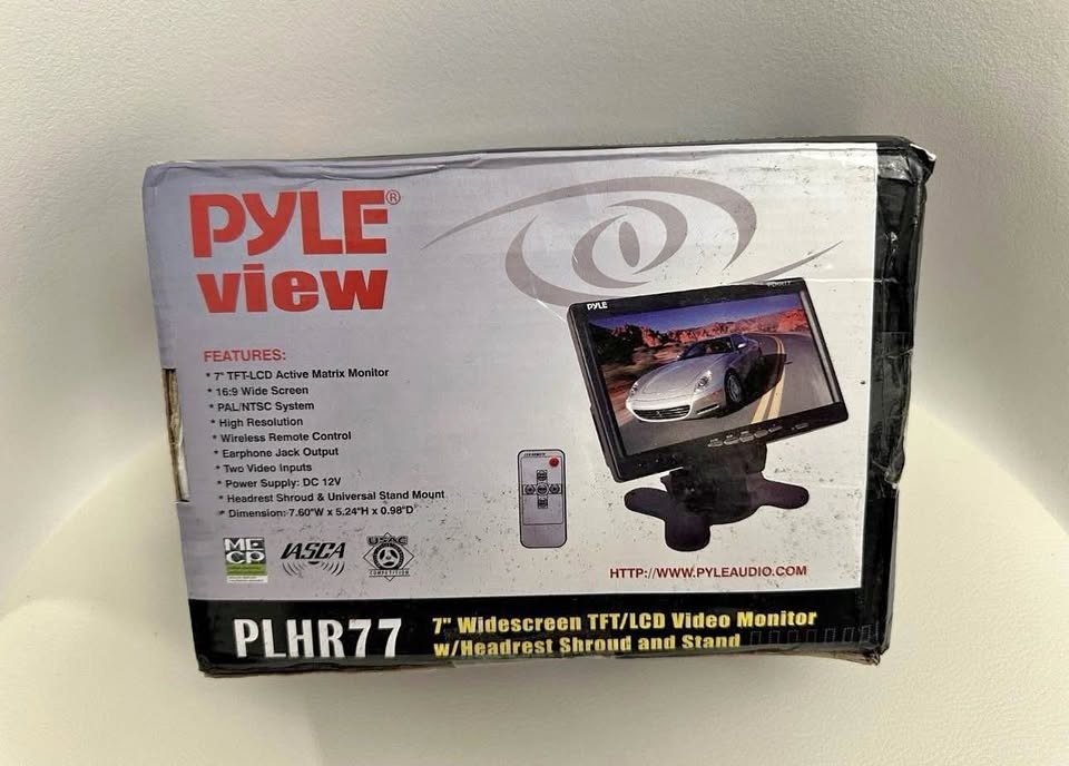 7" TFT LCD Color CCD Mirror Monitor