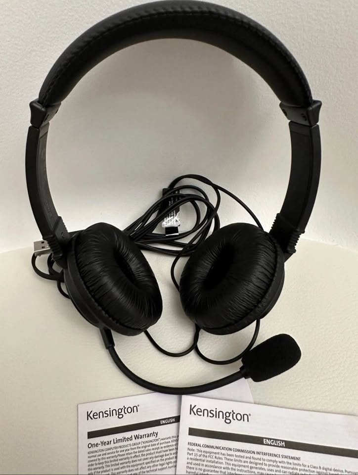 Kensington Hi-Fi USB Headphones with Mic, Black - photo 2