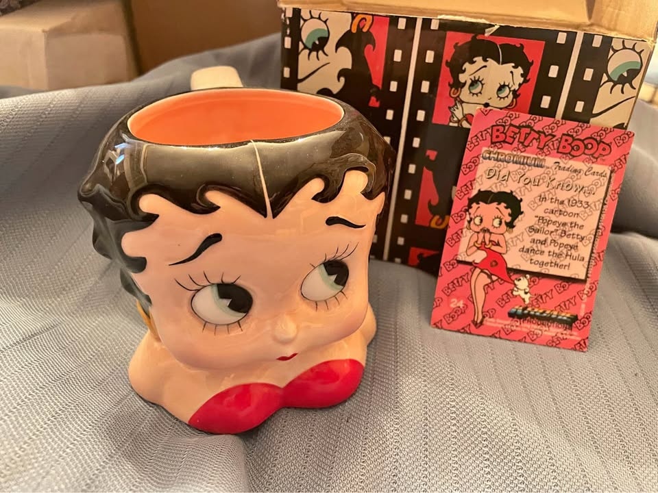 1995 Betty Boop Mug