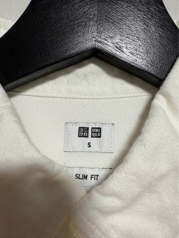 Uniqlo Men's Slim Fit Oxford Shirt - Off-White - Size Small - photo 2