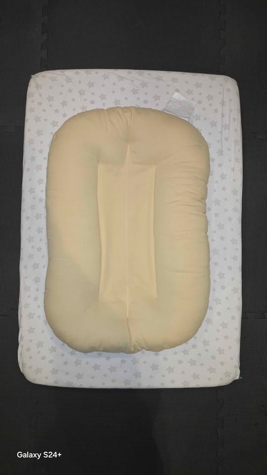 SNUGGLE ME ORGANIC BABY LOUNGER WITH ORGANIC WASHABLE COVER - photo 4