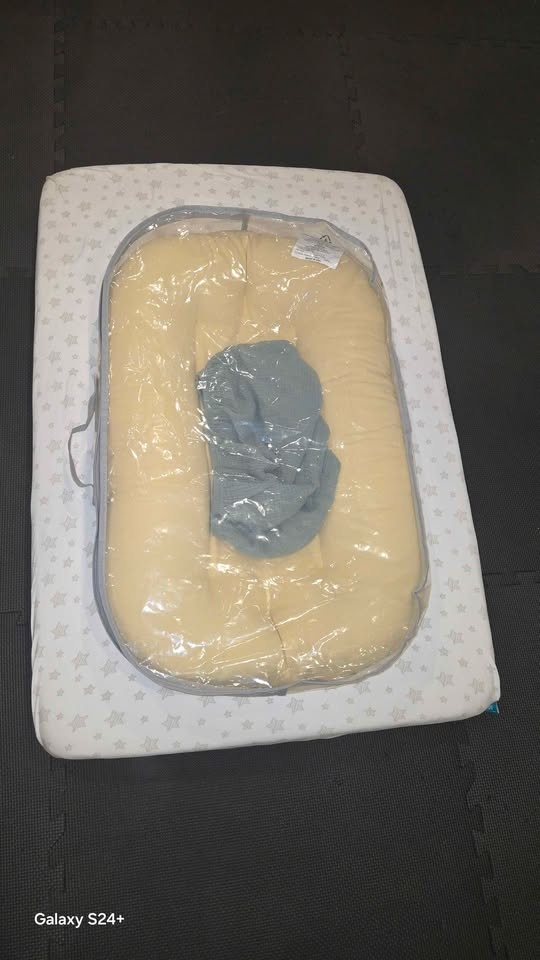SNUGGLE ME ORGANIC BABY LOUNGER WITH ORGANIC WASHABLE COVER - photo 5
