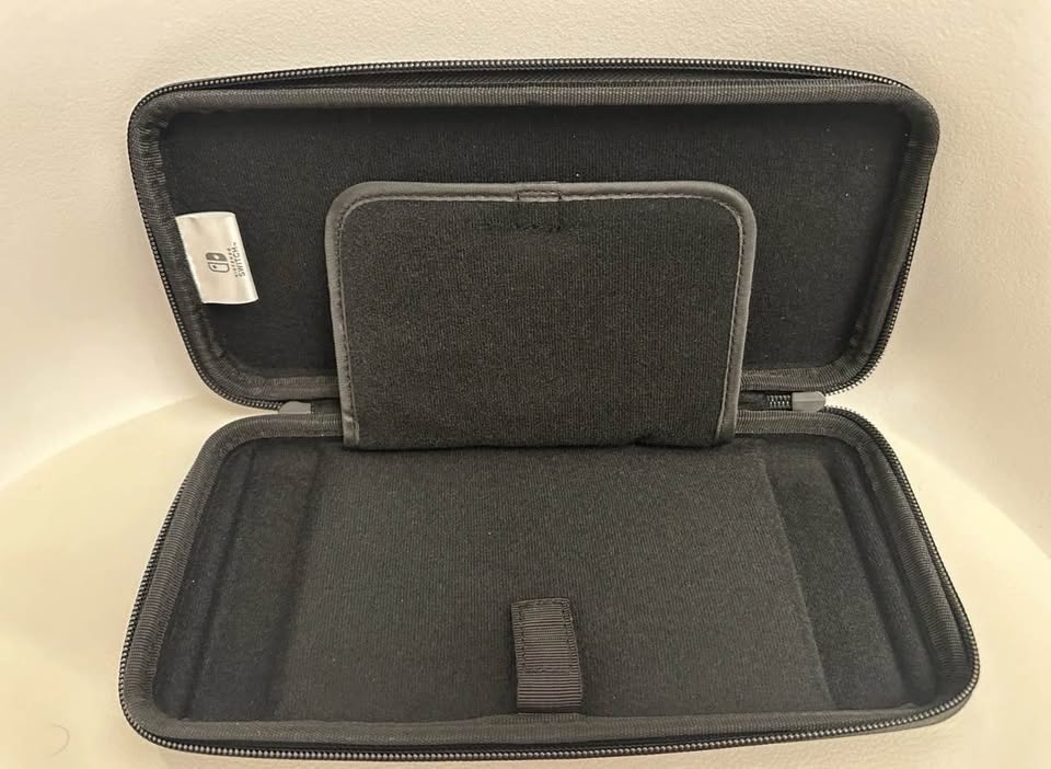 Nintendo Licensed Slim Hard Pouch Plus Switch Black New - photo 5