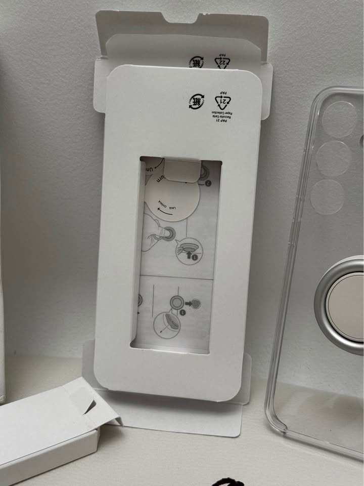 New Official Samsung Clear Gadget Case for Galaxy S24 - photo 3