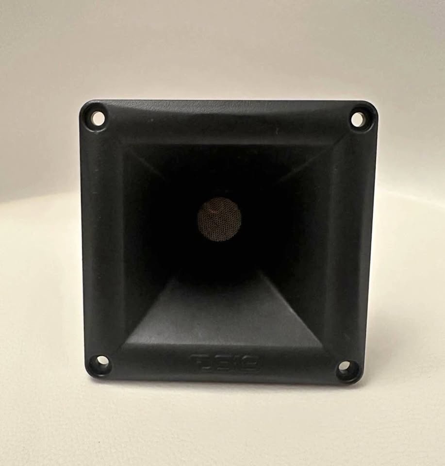 DS18 PRO-DR1PK44 1" Voice Coil Compression Driver With Horn