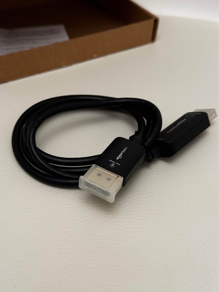 Amazon Basics DisplayPort to HDMI Cable, 4K@60Hz, 3ft - photo 4