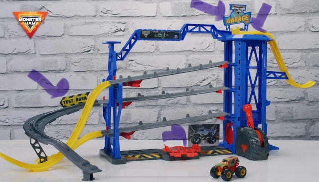 Monster Jam Garage - photo 2