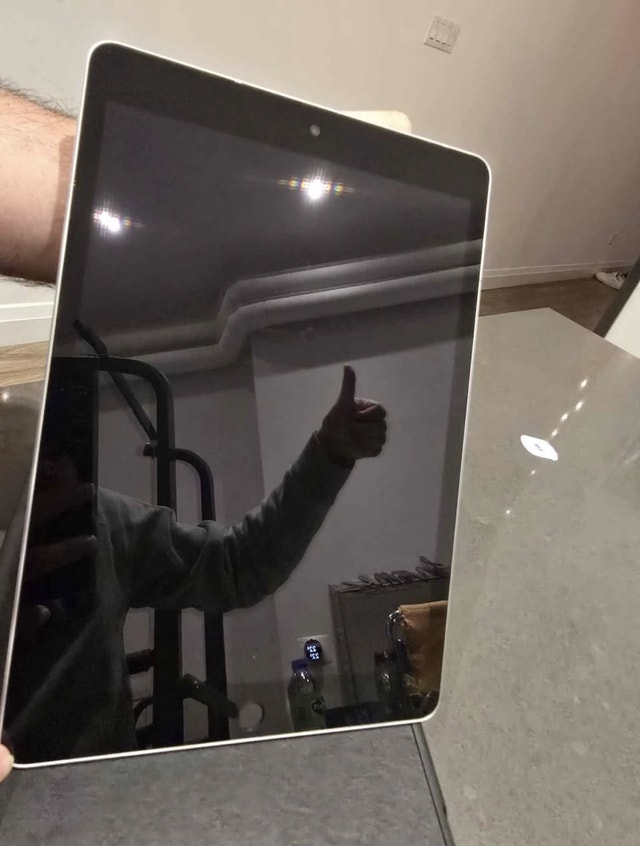 iPad 9th gen - photo 2