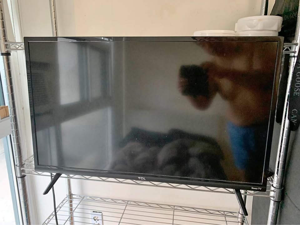 TCL 32S327 32-Inch 1080p Roku Smart LED TV