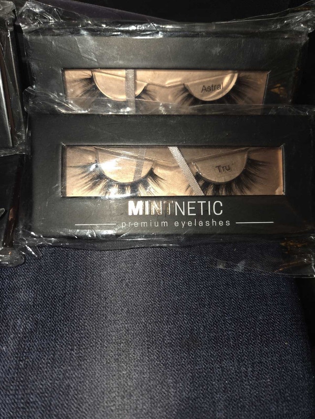 eye lashes/hair straightener - photo 5