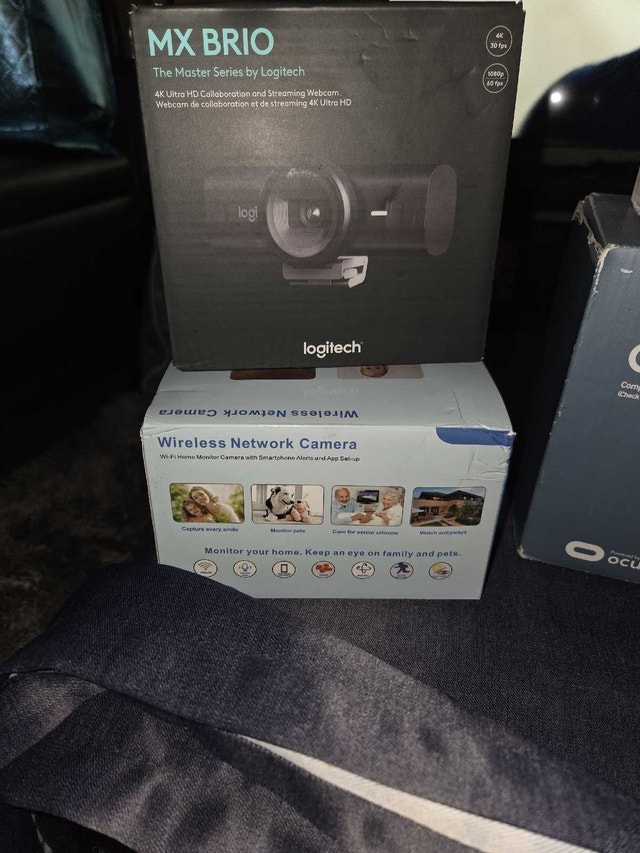 Logitech Webcam, Baby Cam, Arlo Chime, Freebird Cam, VR Set