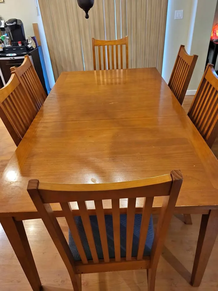 Dining Nook Table thumbnail