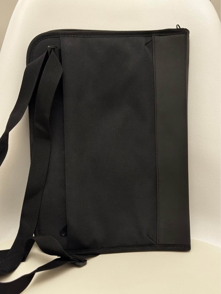 Belkin Laptop/Tablet Sleeve w Shoulder Strap Handle - photo 4