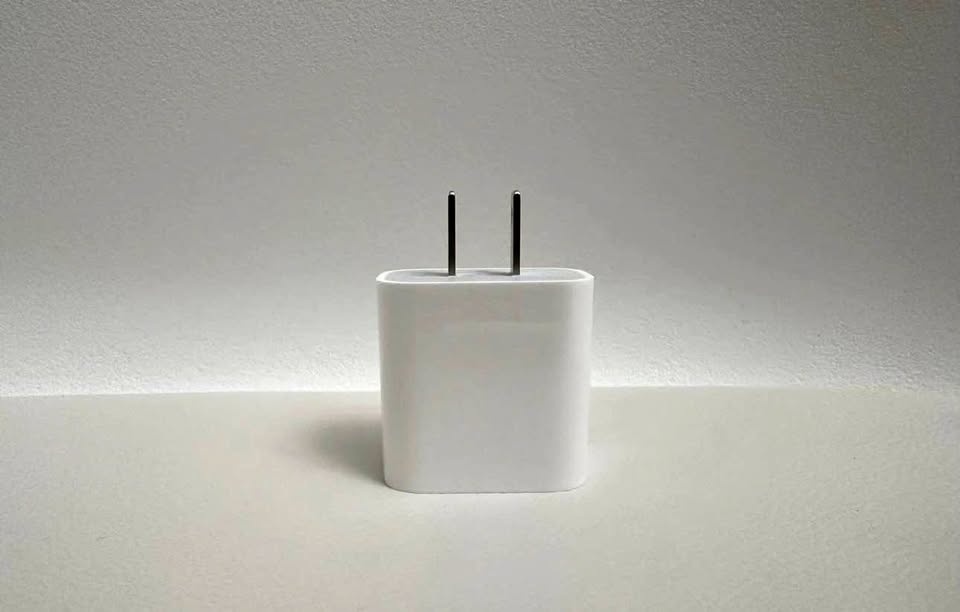 Apple 20W USB Type-C Power Adapter, White
