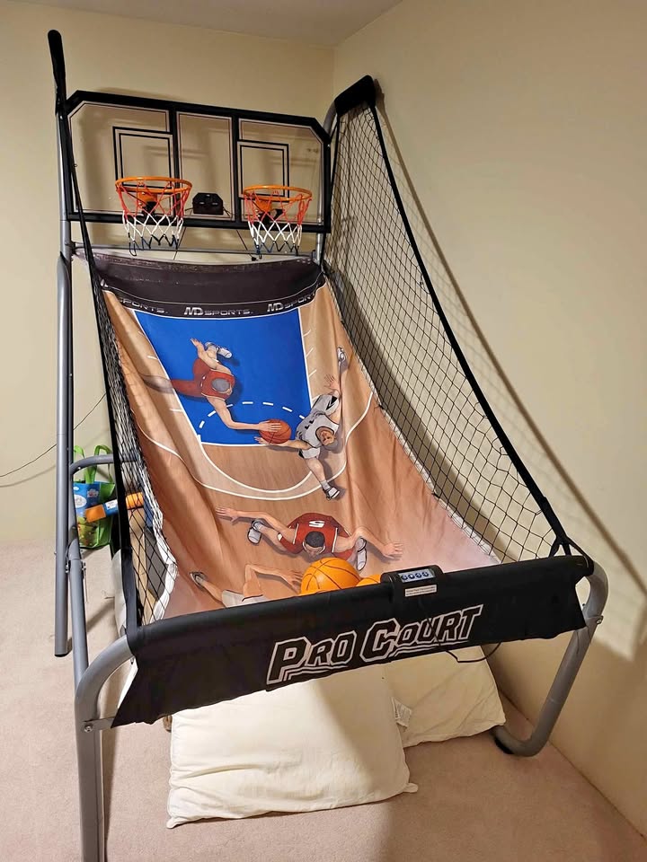 Dual Hoop Arcade Game
