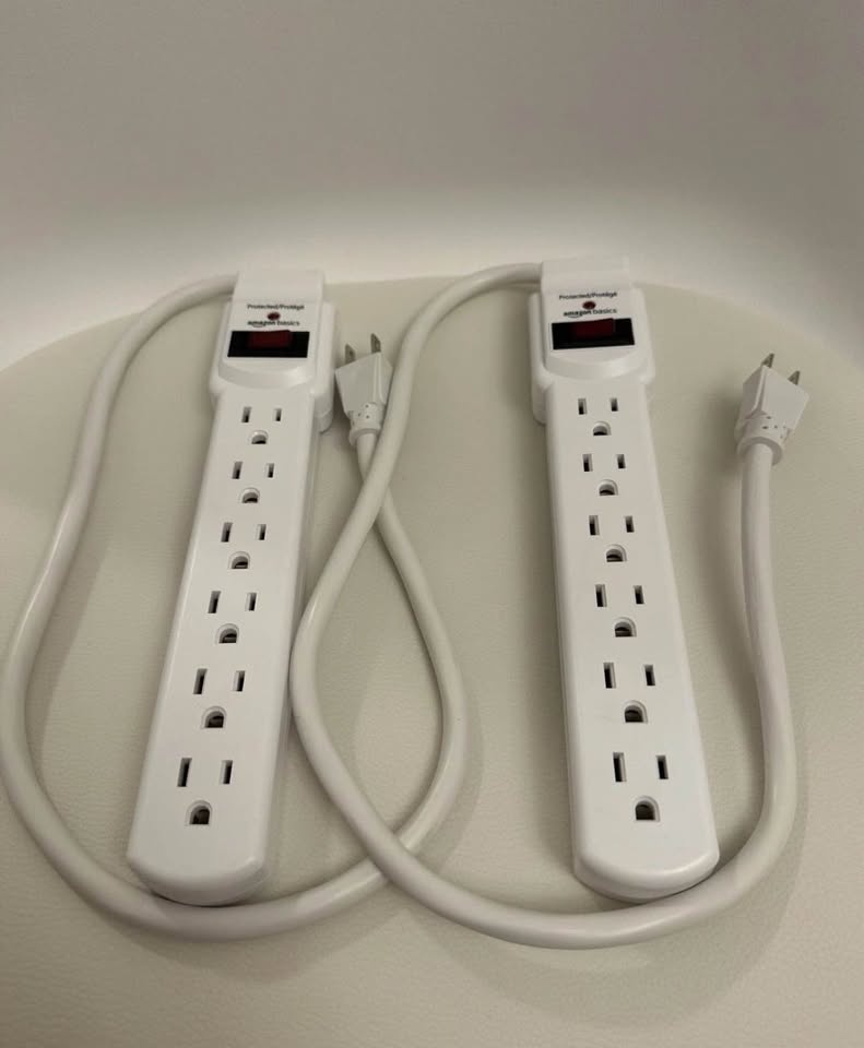Basics 2-Pack Surge Protector Power Strip - photo 2