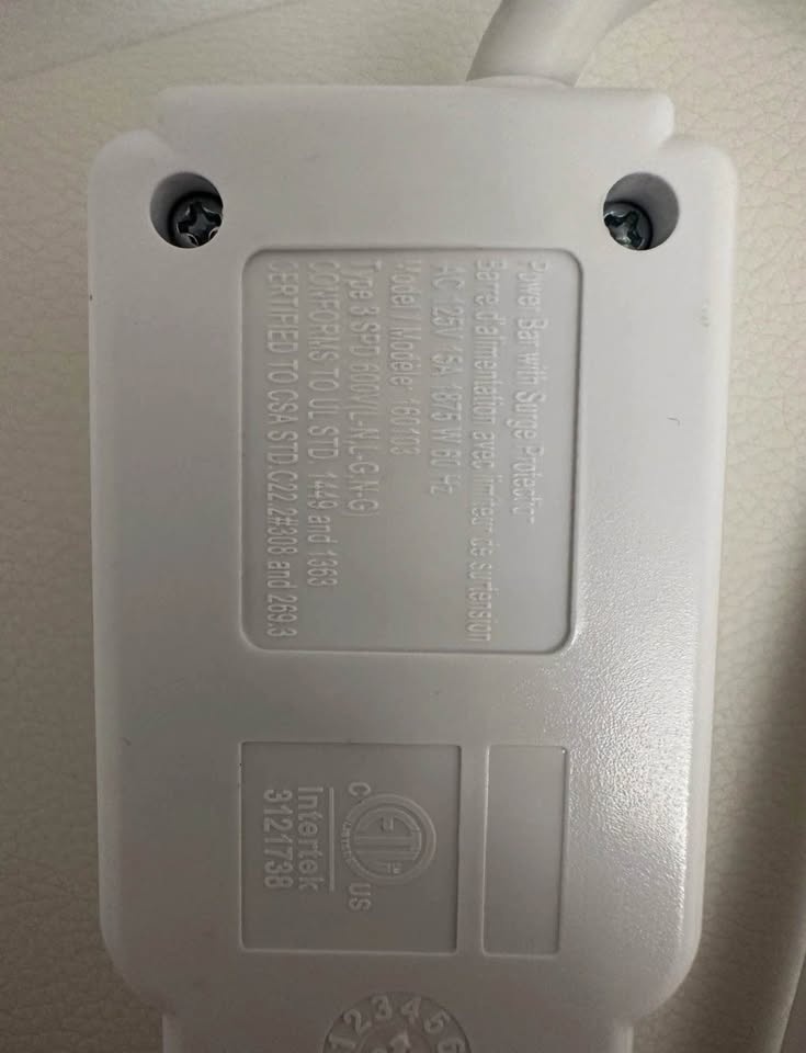 Basics 2-Pack Surge Protector Power Strip - photo 3