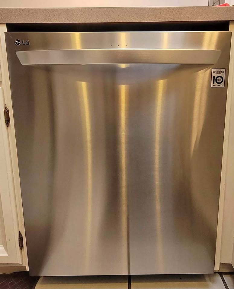 Top Control Smart wi-fi Enabled Dishwasher with QuadWash