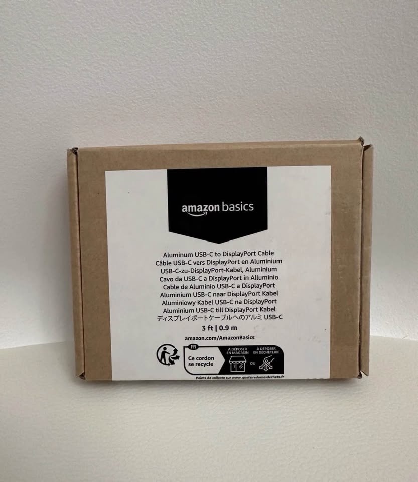 Amazon Basics DP to USB-C Cable, 3ft, Black - photo 3