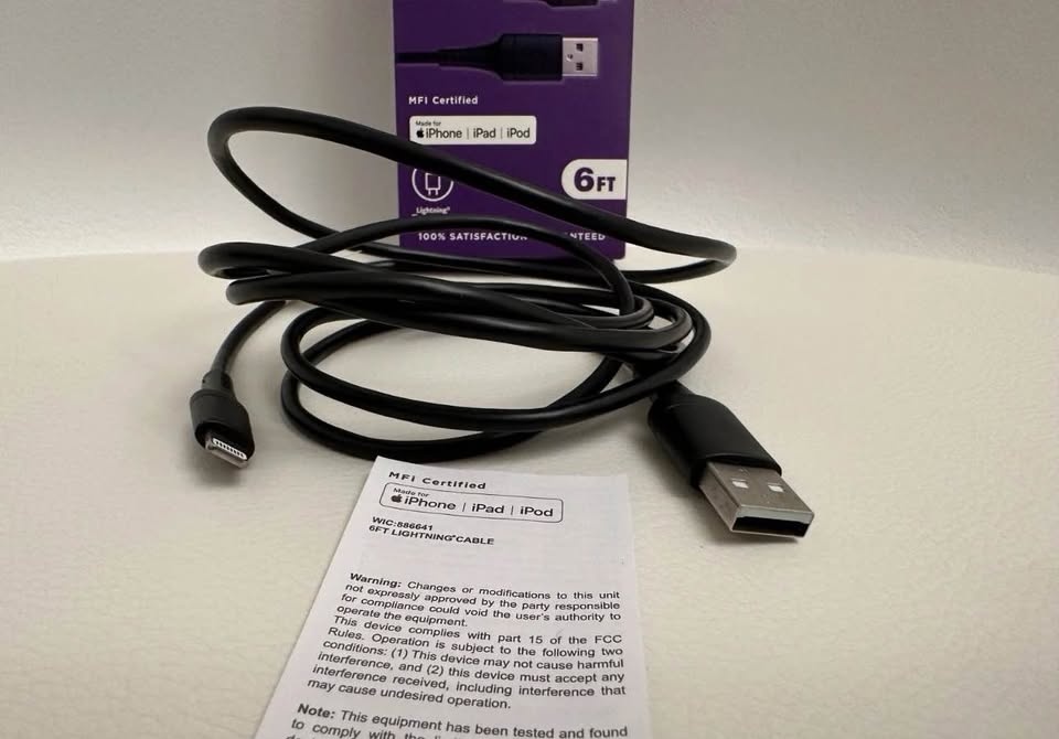 Infinitive Durable 6 Ft USB to 8 Pin Connector Cable - photo 5
