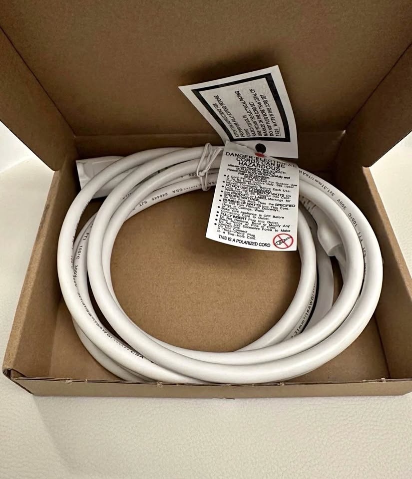 Excellent condition, open box, shows signs of packaging, unused