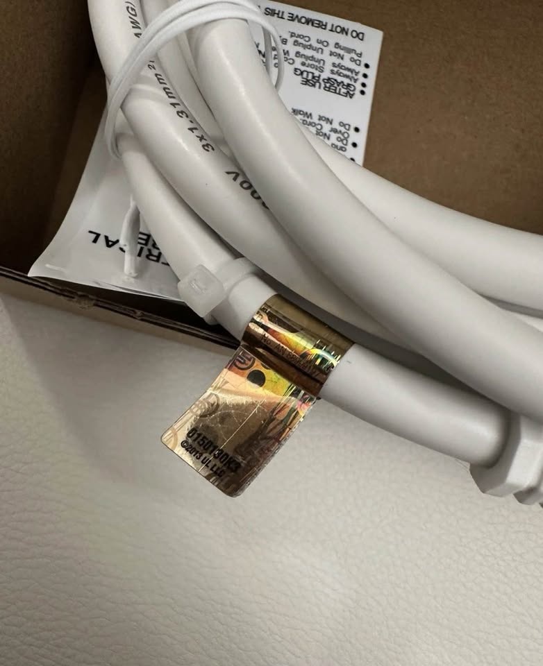 Excellent condition, open box, shows signs of packaging, unused - photo 2
