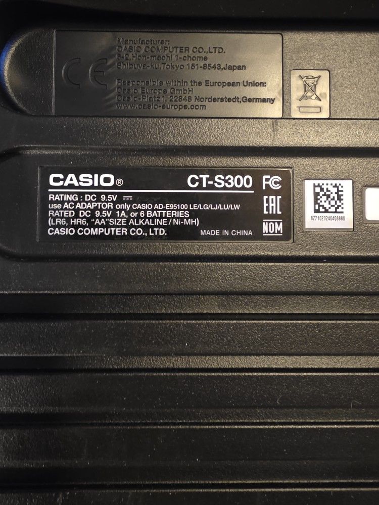 Never Used Casio CT-S300 Keyboard W Stand - photo 3