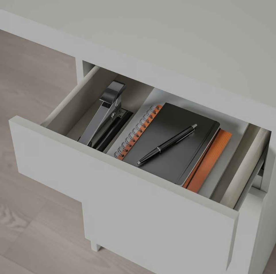 Ikea Malm Desk - photo 4
