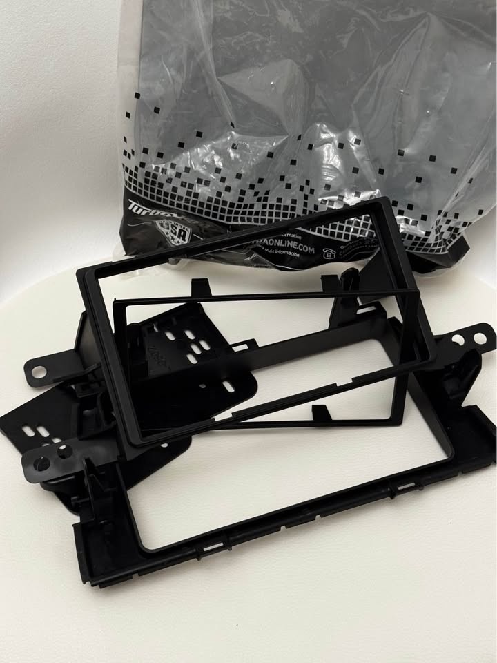 Metra 95-8226B Double Din Dash Kit Toyota Prius 2010-2015 - photo 5