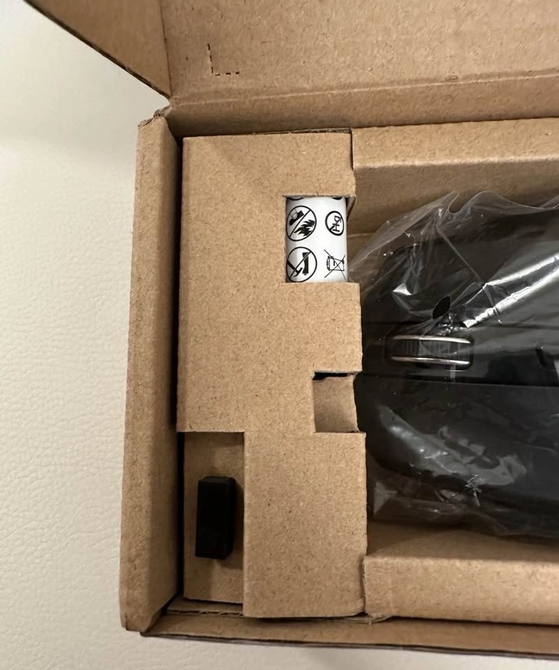 Amazon Basics Wireless Mouse Ergonomic - photo 3