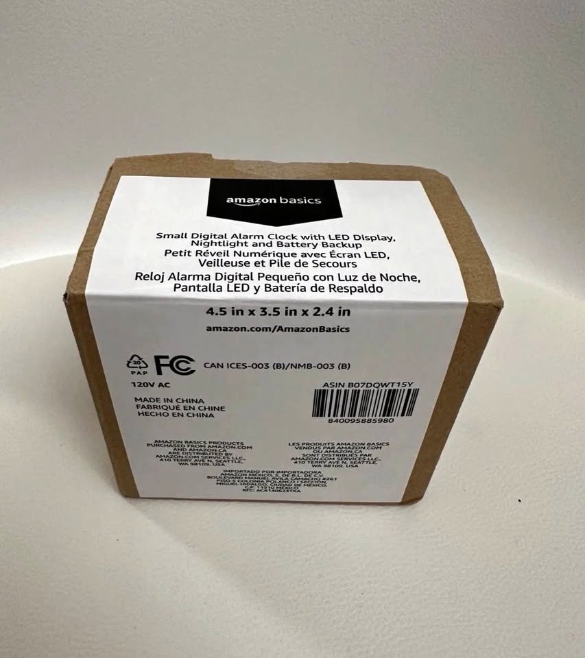 Amazon Basics Power Strip Cube 3 Outlet 3 USB Ports White