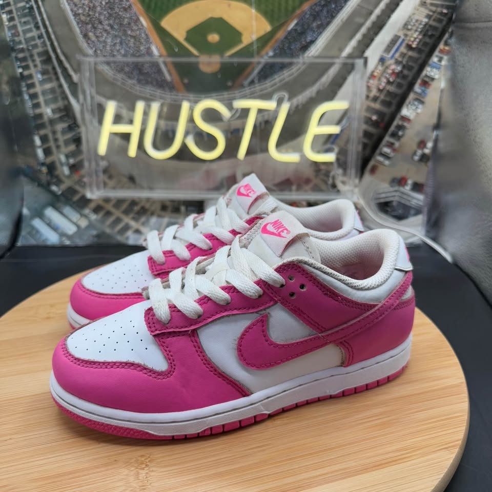 Nike Dunk Low (PS) Laser Fuchsia/White Size 2Y - photo 2