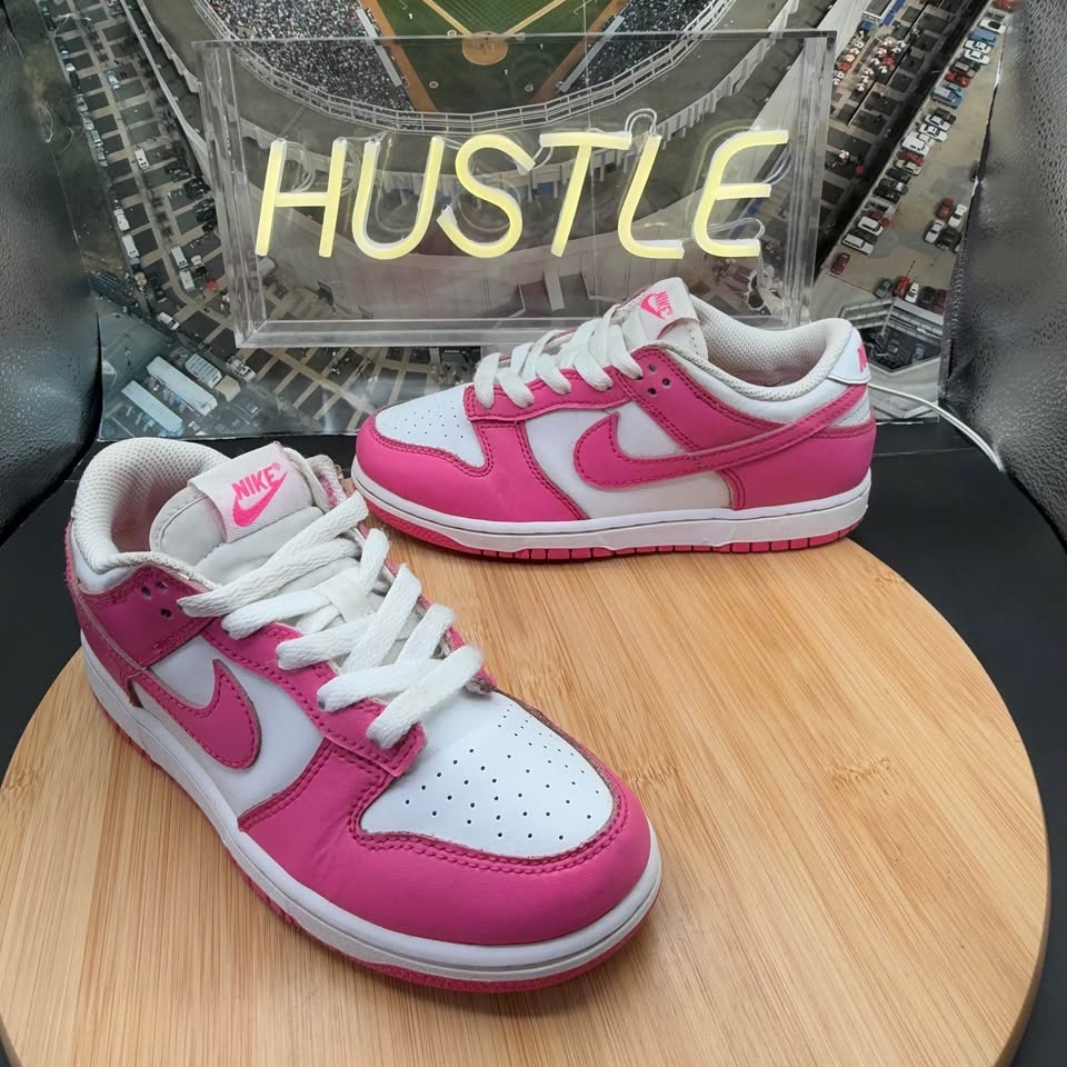 Nike Dunk Low (PS) Laser Fuchsia/White Size 2Y - photo 3